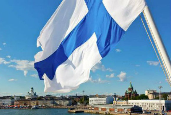 Απειλούν με κατάρρευση τη φινλανδική κυβέρνηση αν πει «ναι» στην Ελλάδα