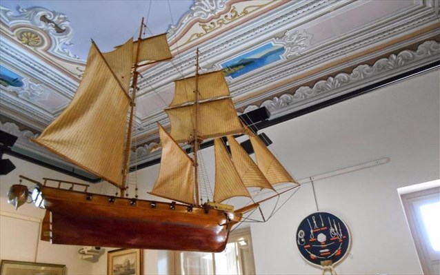 Ναυτικό Μουσείο της Χίου: Φάρος Πολιτισμού με πλούσια εκθέματα