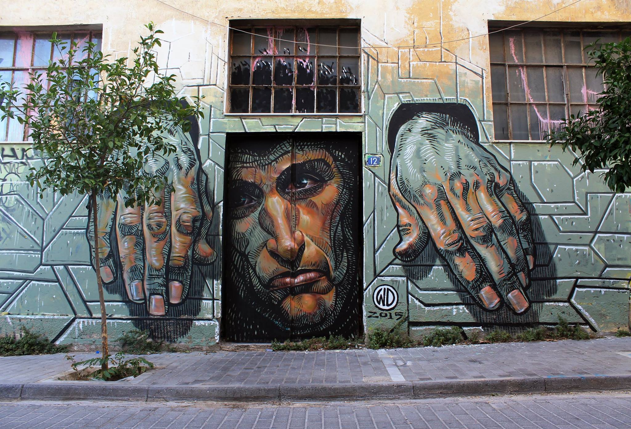Η ελπίδα πεθαίνει τελευταία, το νέο εντυπωσιακό γκράφιτι στου Ψυρρή