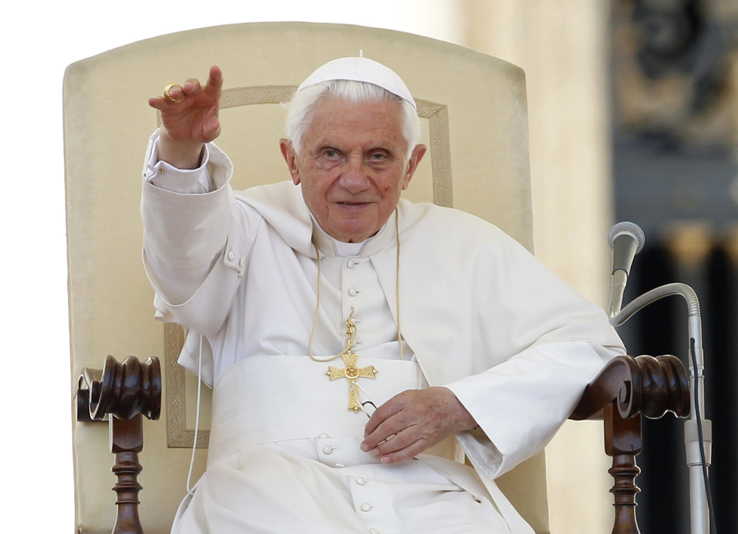 Γιατί παραιτήθει ο Πάπας Βενέδικτος XVI